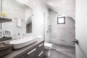 Shower, towels