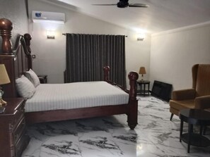 豪華雙人房 | 隔音、熨斗/熨衣板、免費無線上網