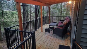 Property grounds - Three Treehouse Cabins in the Bluff Woodlands (Elba)