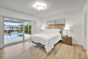 3 dormitoris, decoració individual, mobiliari individual i roba de llit