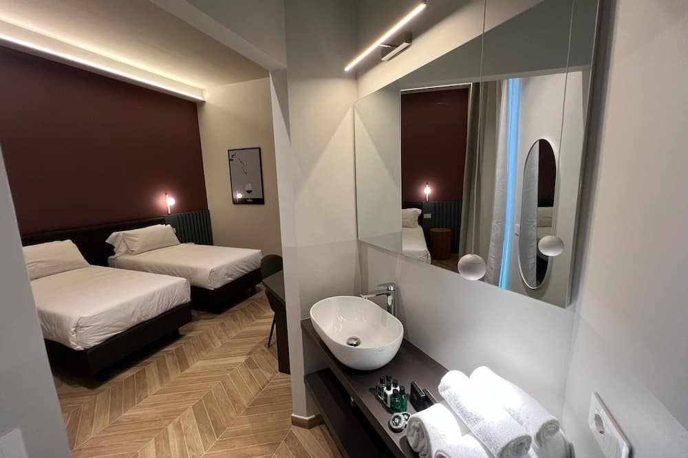 RossoVino Milano Boutique
