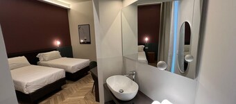 RossoVino Milano Boutique