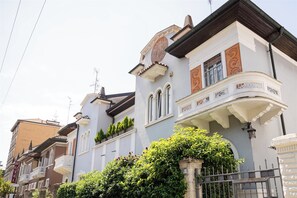 Fachada del alojamiento