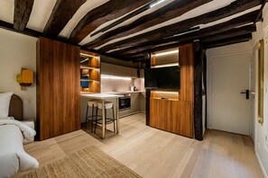 Silitysrauta/-lauta, ilmainen Wi-Fi