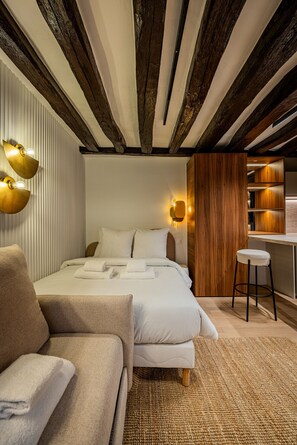 アイロン / アイロン台、WiFi (無料)