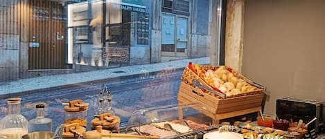 Daily buffet breakfast (EUR 15 per person)