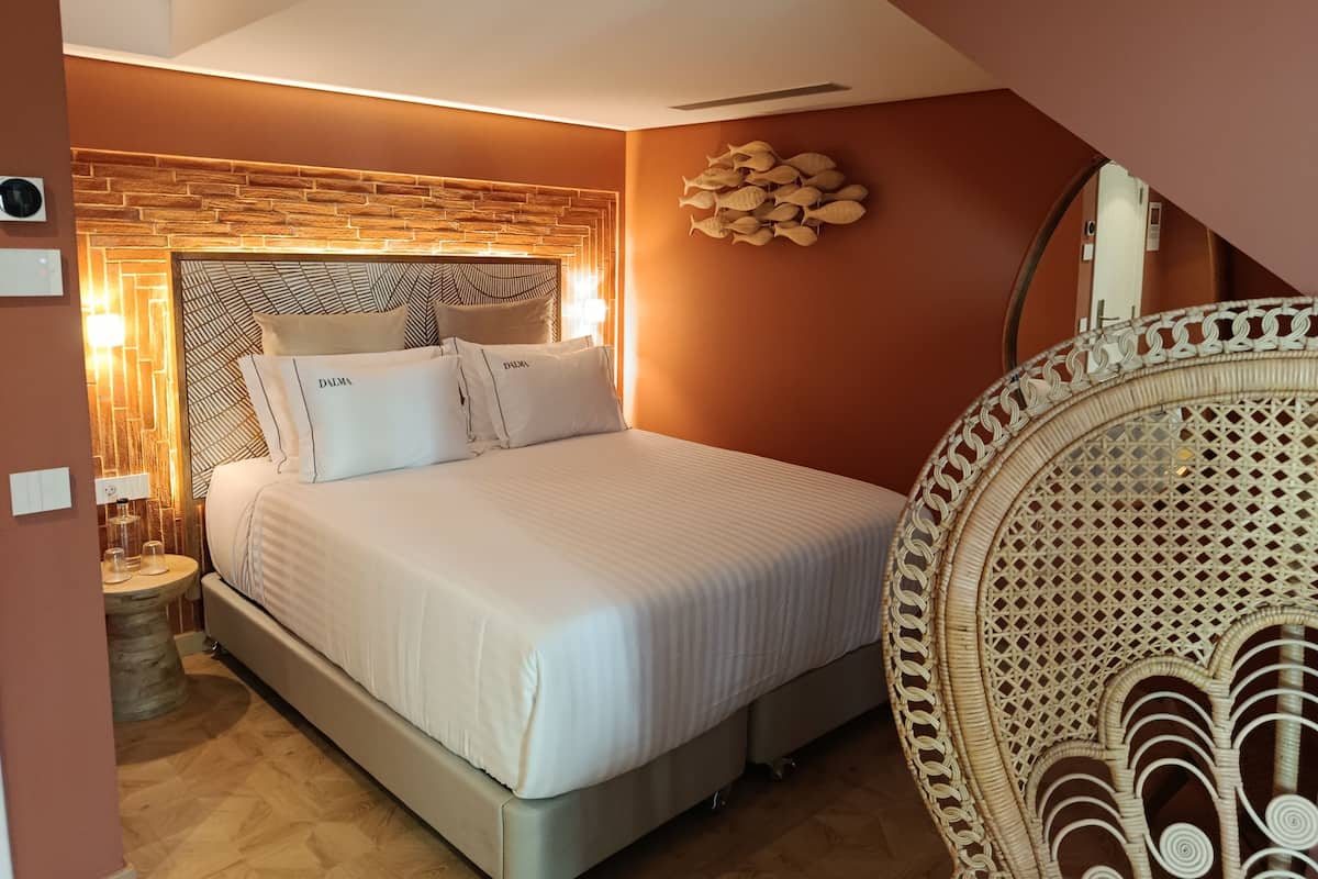 1 chambre, coffres-forts dans les chambres, bureau