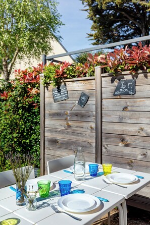 Outdoor dining - Saperlipopette" house in Le Pouliguen (Le Pouliguen)