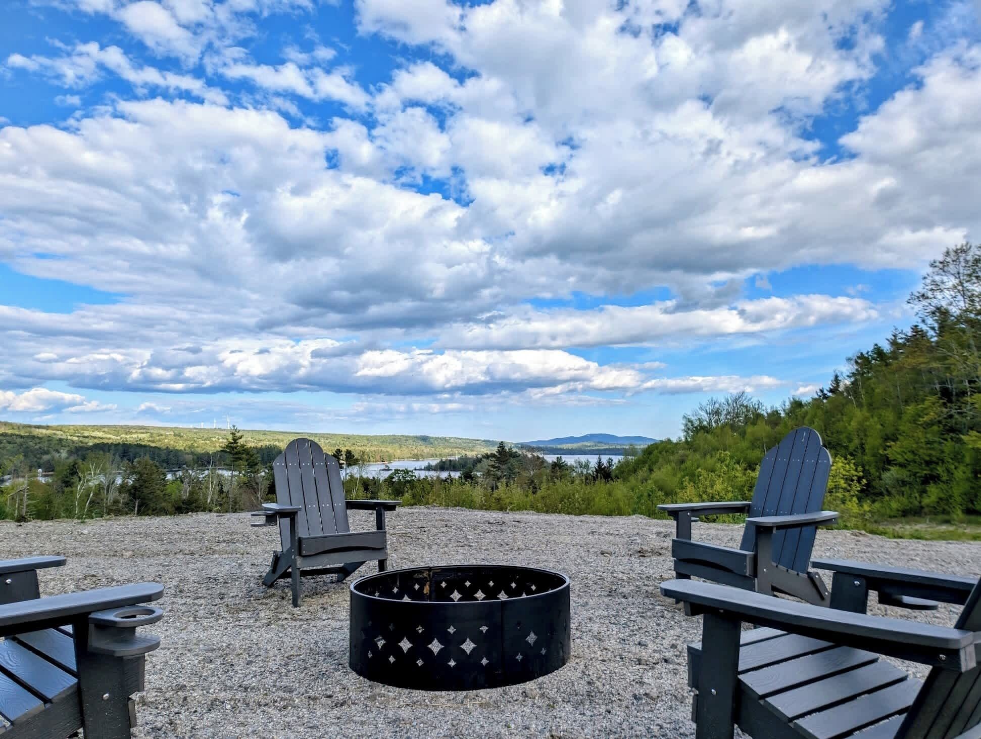 المنطقة المحيطة بالمنشأة