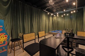 Games room - Boho Luxe Stay Game Room, Fire Pit & Playground (Raleigh)