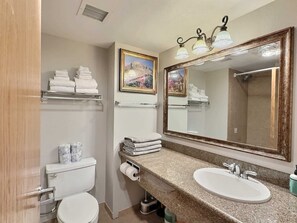 تجهيزات دش، مجففات شعر، مناشف