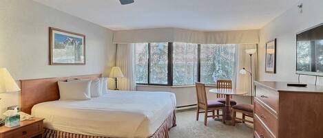 1 habitación, tabla de planchar con plancha, wifi y ropa de cama