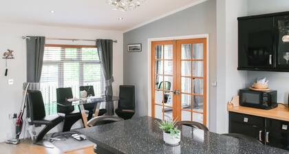 2 bedroom accommodation in Auchterarder, near Gleneagles
