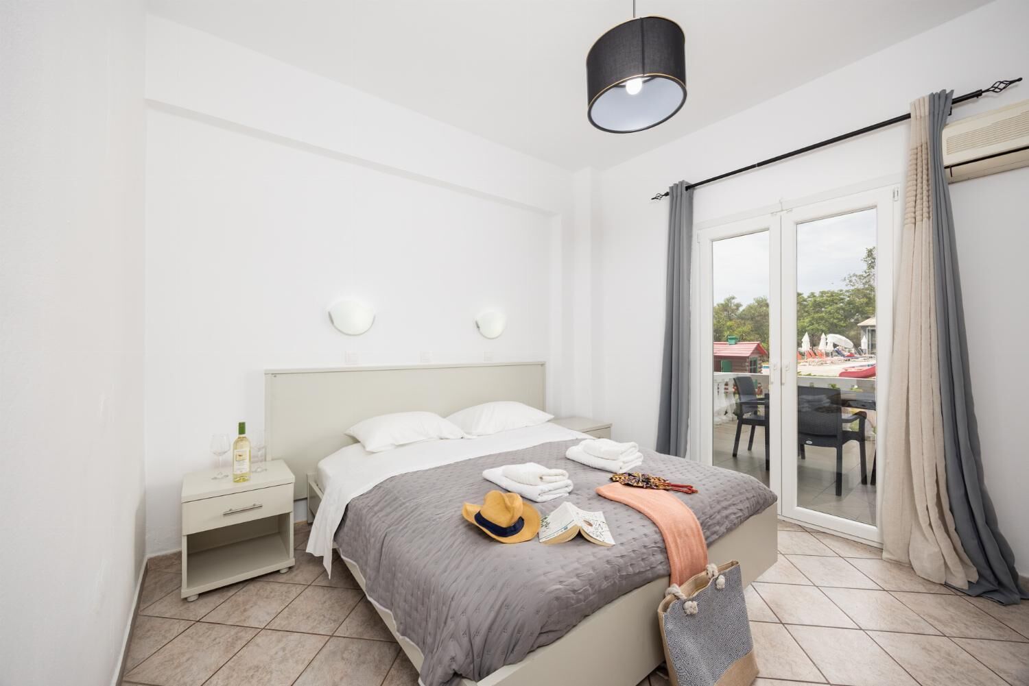 Fer et planche à repasser