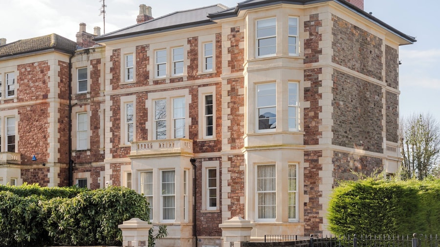 Your Apartment - Pembroke House