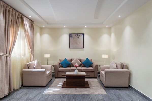 Junior Room | Living area