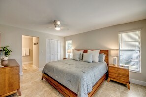 3 bedrooms, iron/ironing board, travel cot, free WiFi