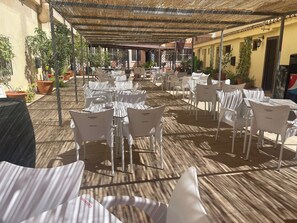 Căn hộ | Khu ẩm thực ngoài trời