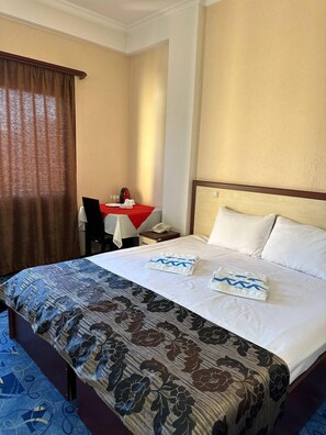 Desk, free WiFi - Nork Residence Hotel (Yerevan)