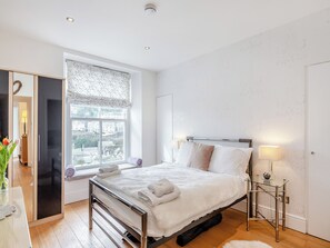 2 chambres, accès au Wi-Fi (inclus), literie fournie