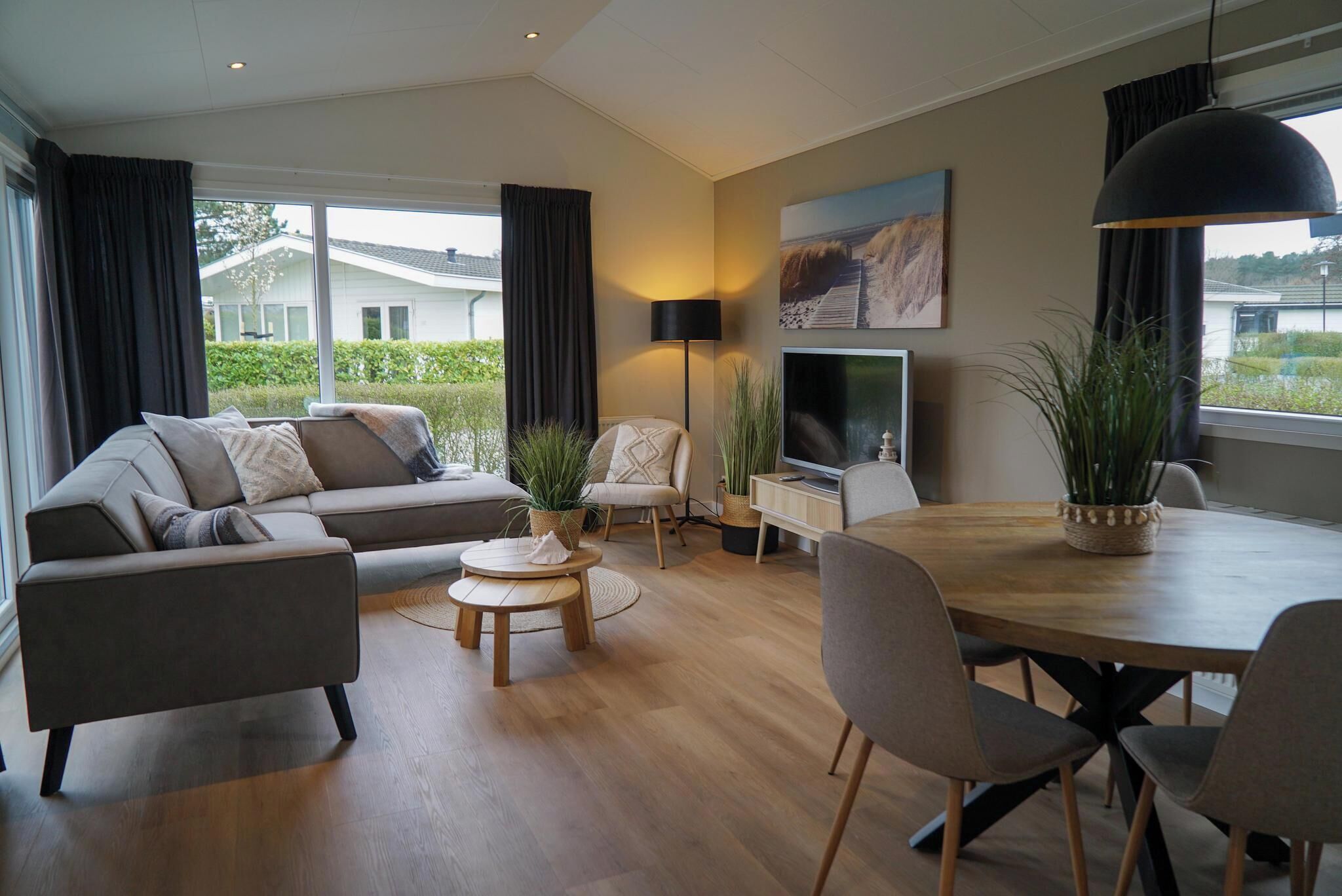 Freestanding 6-person Holiday Home Near The Beach. - Noordwijkerhout