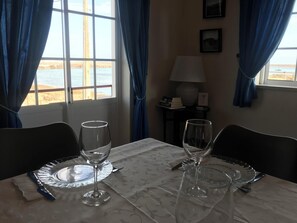 تناول الطعام