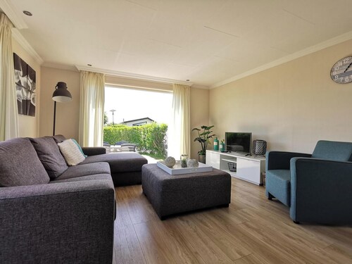 4-person chalet close to the Dutch coast