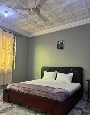 1 bedroom, WiFi, bed sheets