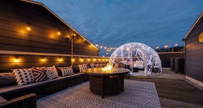 Dolly's Rooftop Igloo