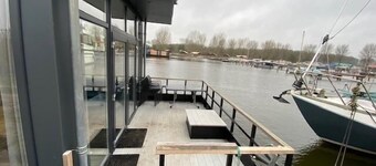 Boat with 3 bedrooms and a terrace