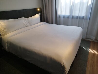 Andes room for 2 people