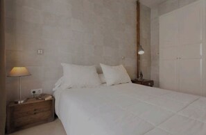 2 Schlafzimmer, Bügeleisen/Bügelbrett, WLAN, Bettwäsche
