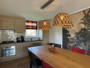 Fridge, microwave, dishwasher, coffee/tea maker