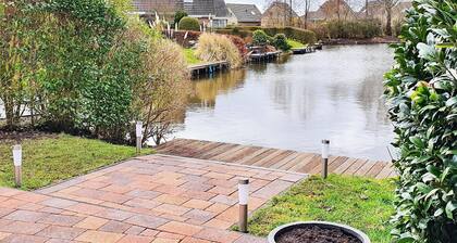 6-person detached bungalow