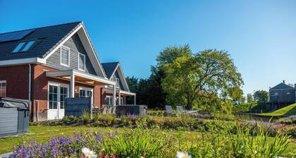 Watervilla with jacuzzi for 6 persons