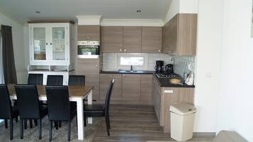 Fridge, microwave, dishwasher