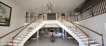 Luxury Retreat for Large Groups 10BR Estate in Scenic Ashland, NE