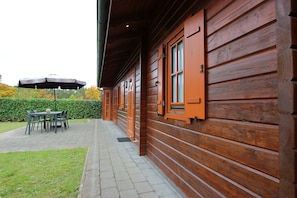 تناول الطعام بالخارج