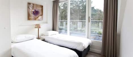 10 bedrooms, WiFi