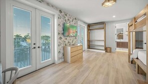 5 عدّة غرف نوم ومكتب ومكواة/لوح كي وواي فاي مجانًا