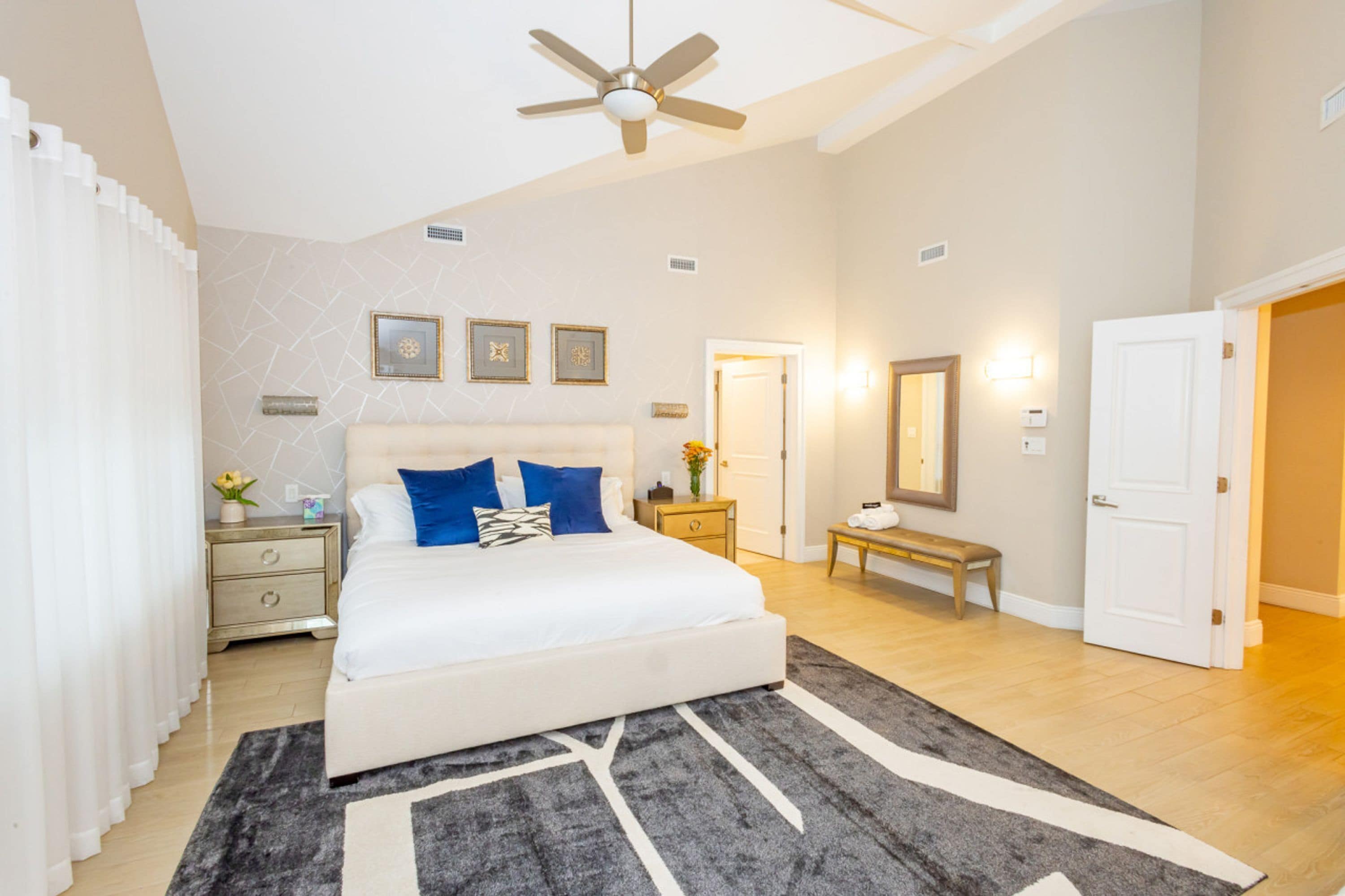 Vila, akses difabel | 6 kamar tidur