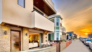 House | 6 bedrooms