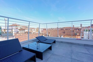 Deluxe-Penthouse, 3 Schlafzimmer | Terrasse/Patio