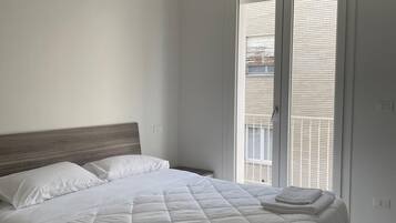 Kattohuoneisto, 3 makuuhuonetta | 3 makuuhuonetta, tallelokero huoneessa, pimennysverhot