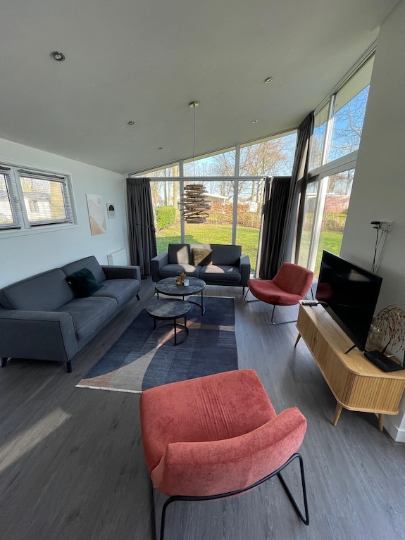 Chalet Met 3 Slaapkamers En Een Terras - Sittard