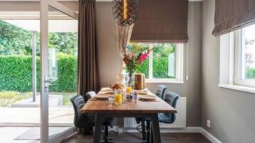 Dineren