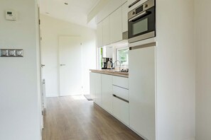 Kühlschrank, Mikrowelle, Geschirrspüler