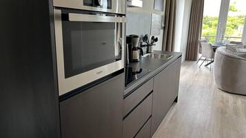 Frigorifero, microonde, lavastoviglie