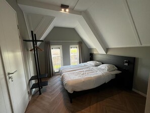 4 bedrooms