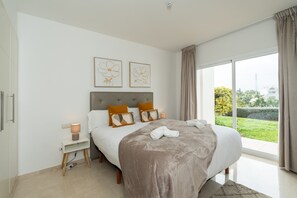 2 bedrooms, iron/ironing board, free WiFi, bed sheets - AL-704 ESTEPONA - APARTMENT - ALCAZABA LAGOON (Casares)